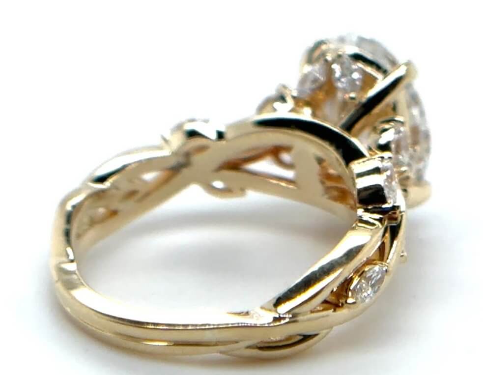 Diamond ring